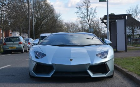 Rent a Lamborghini in London to Experience Pure Adrenaline, Exotic Design, and Elite Driving Performance