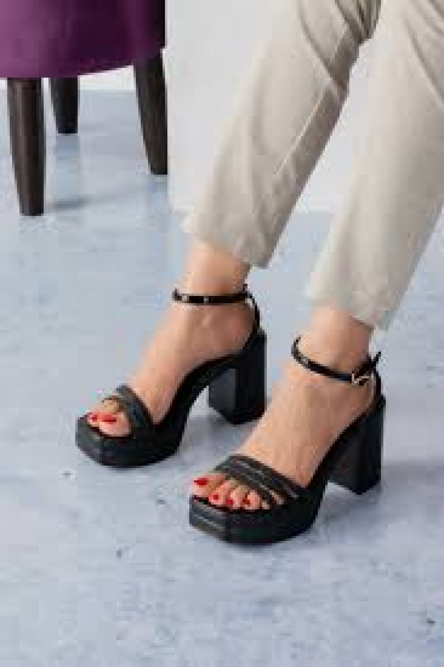 Ultimate Guide to Styling Black Platform Heels in 2025