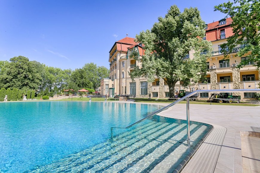 Why a Spa Weekend in New England Can’t Compete with a Health Spa in Slovakia