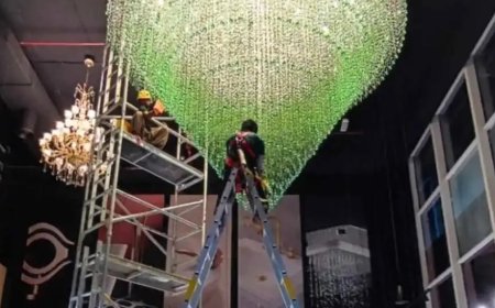 Chandelier Cleaning Dubai – CCD Experts at Your Service